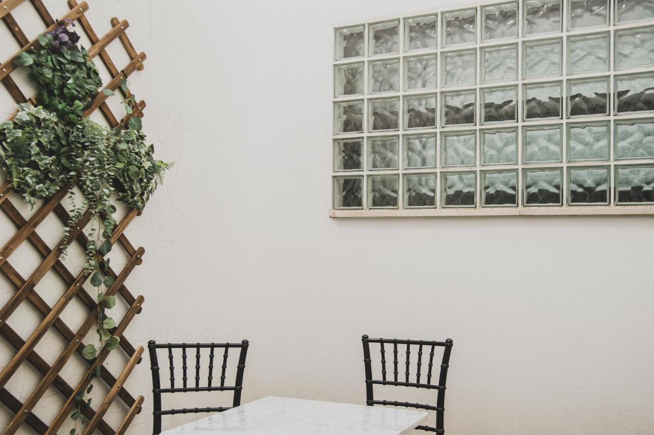 Azz Sevilla Torre De La Plata Apartamentos Kültér fotó