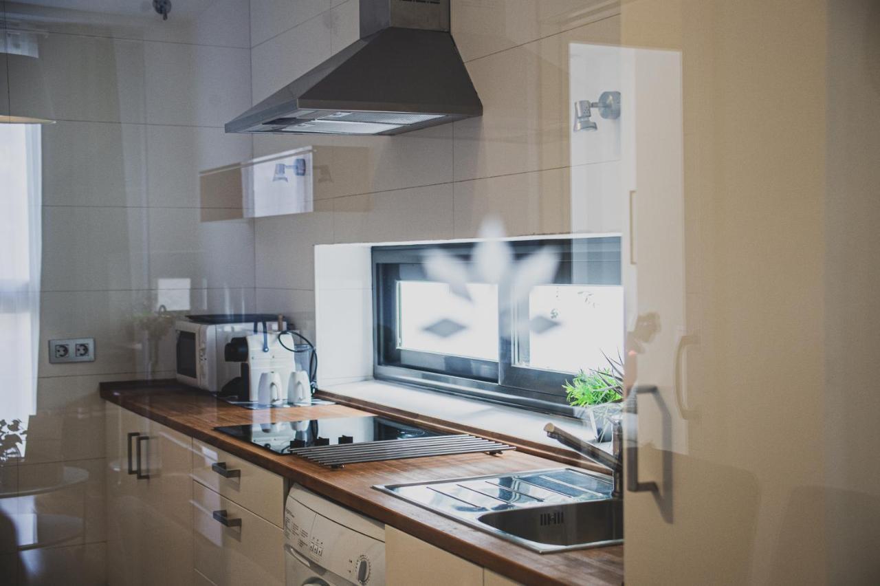 Azz Sevilla Torre De La Plata Apartamentos Kültér fotó