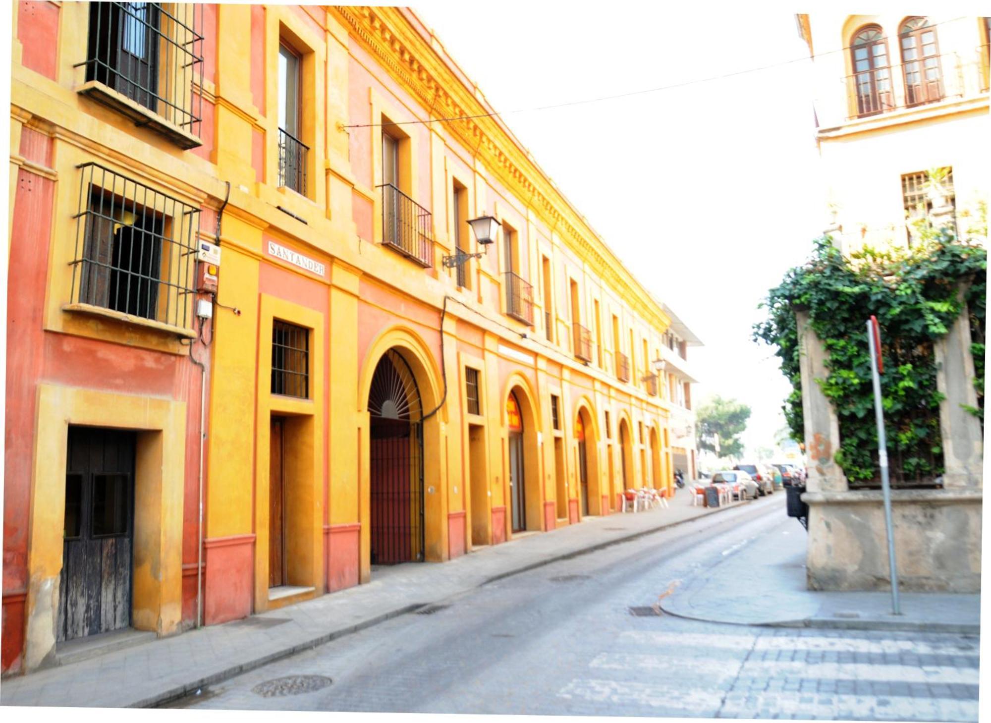 Azz Sevilla Torre De La Plata Apartamentos Kültér fotó