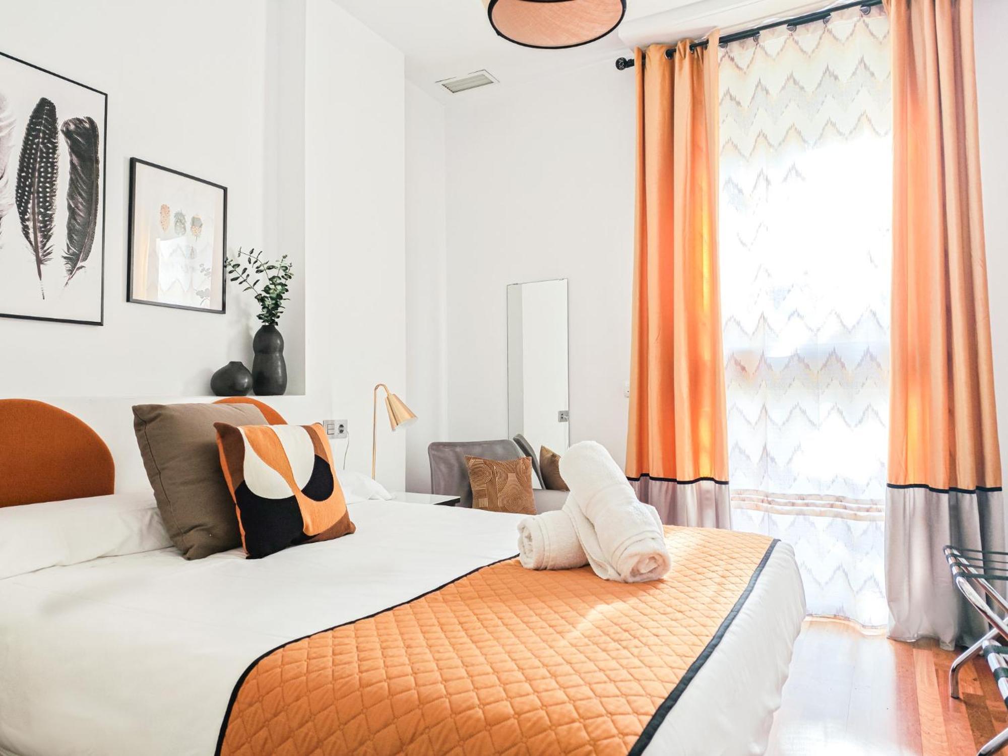 Azz Sevilla Torre De La Plata Apartamentos Kültér fotó