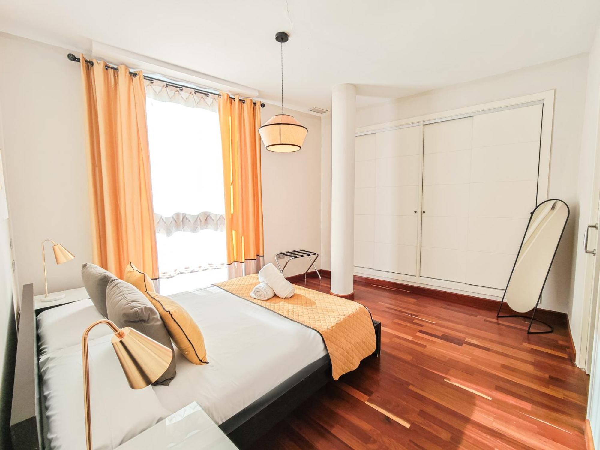 Azz Sevilla Torre De La Plata Apartamentos Kültér fotó